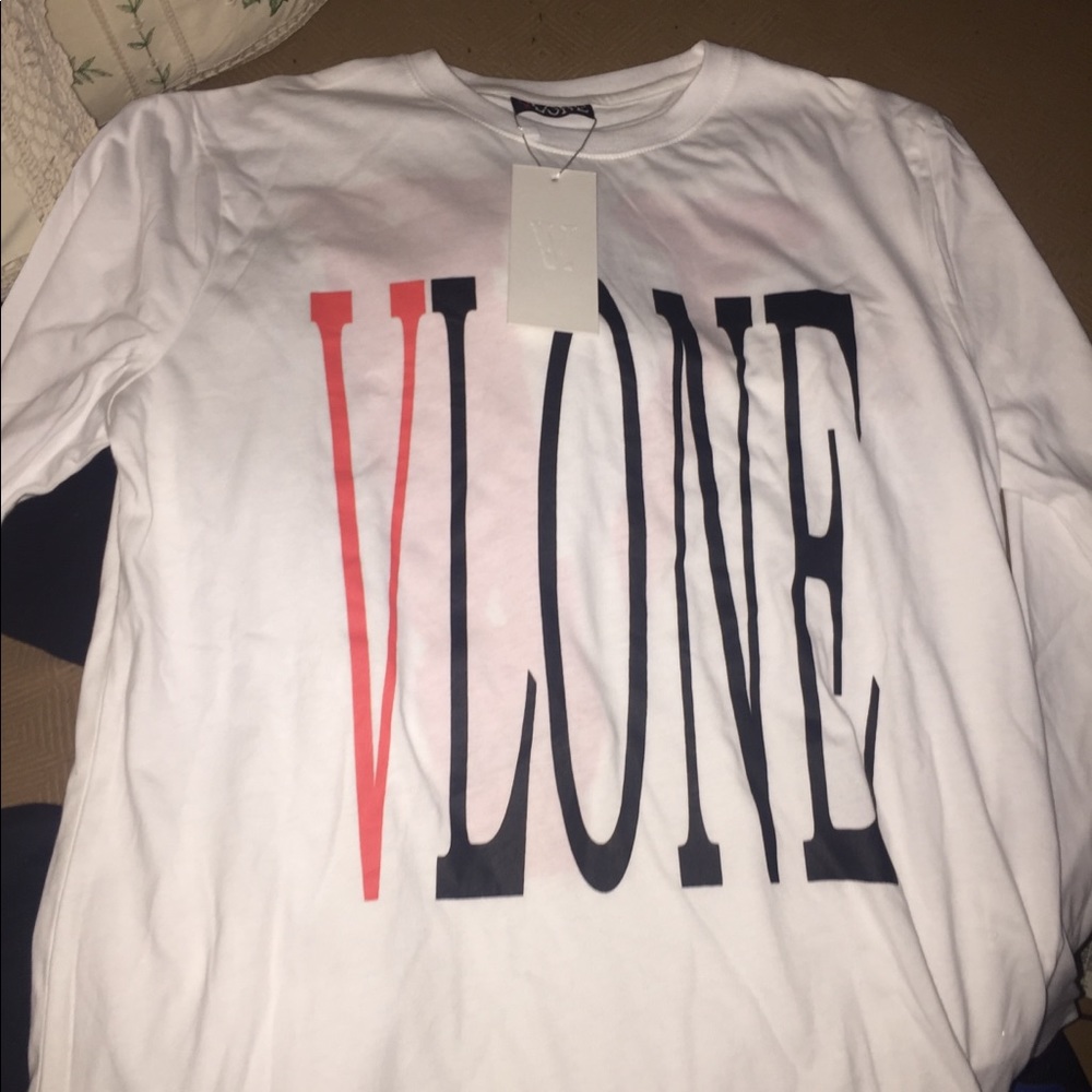 Long sleeve Vlone 🔥✨